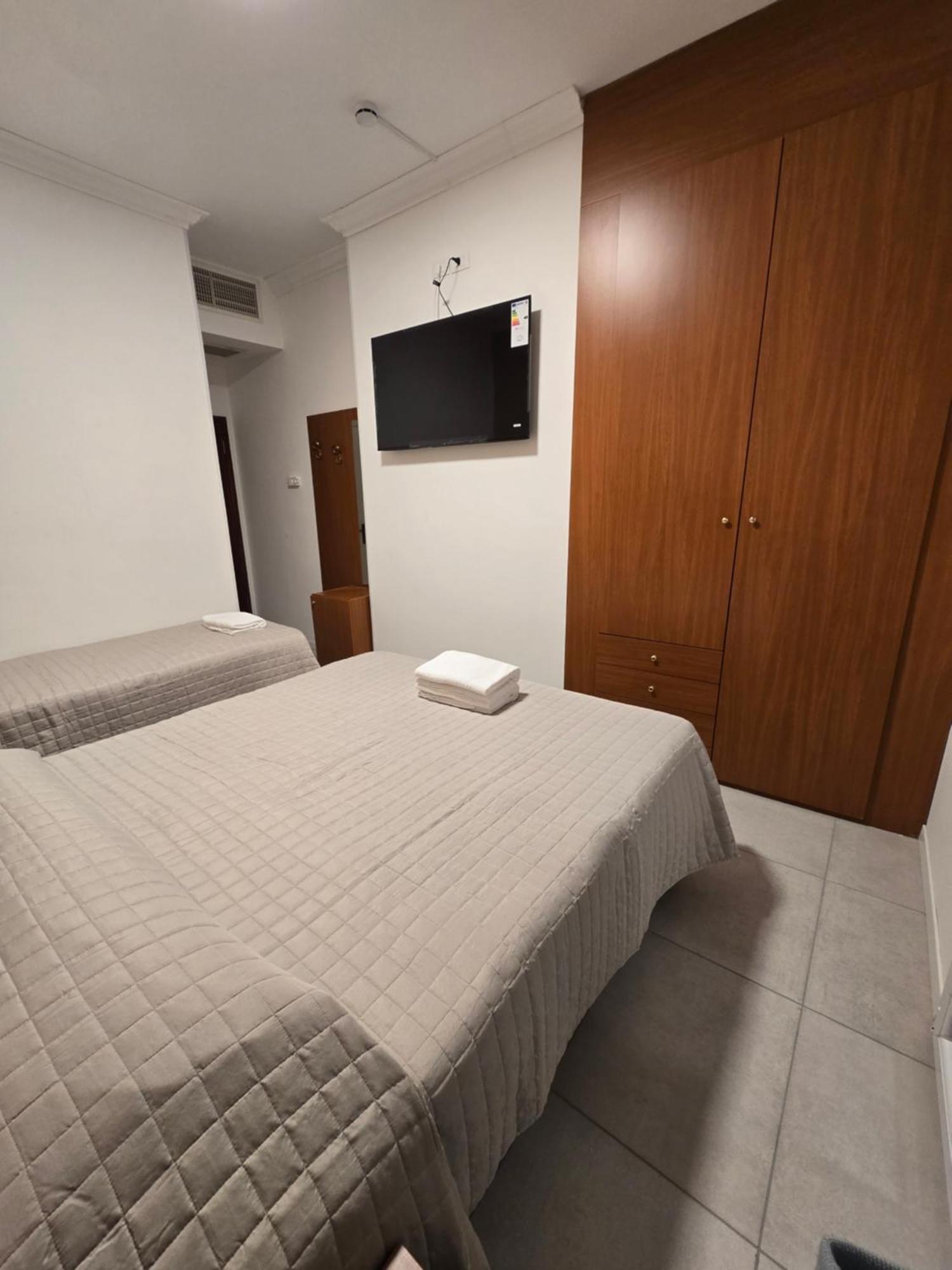 Hotel Helios Beach Milano Marittima Eksteriør billede