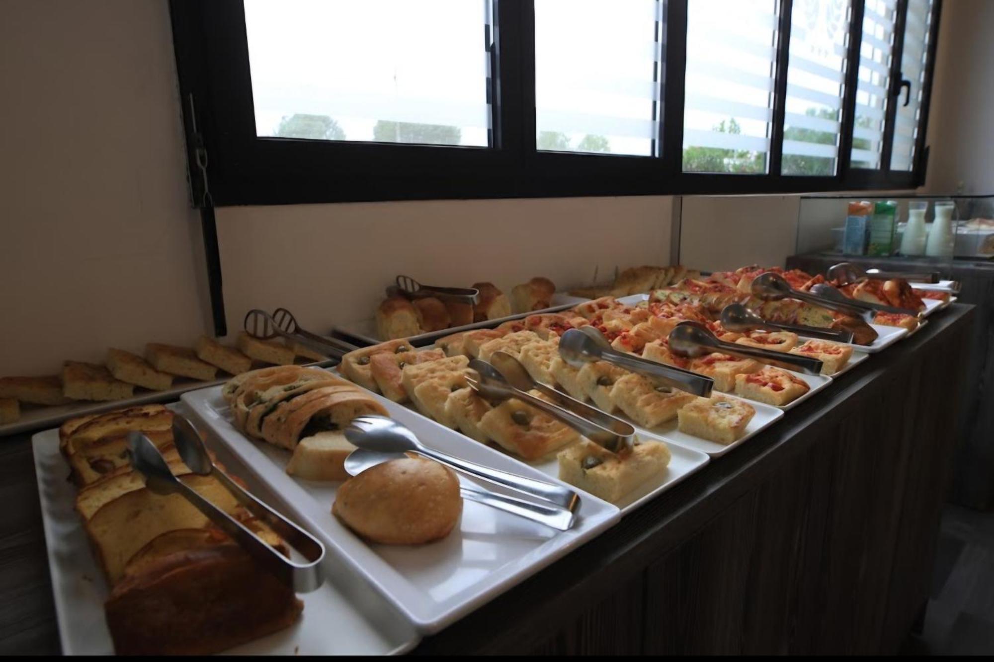 Hotel Helios Beach Milano Marittima Eksteriør billede