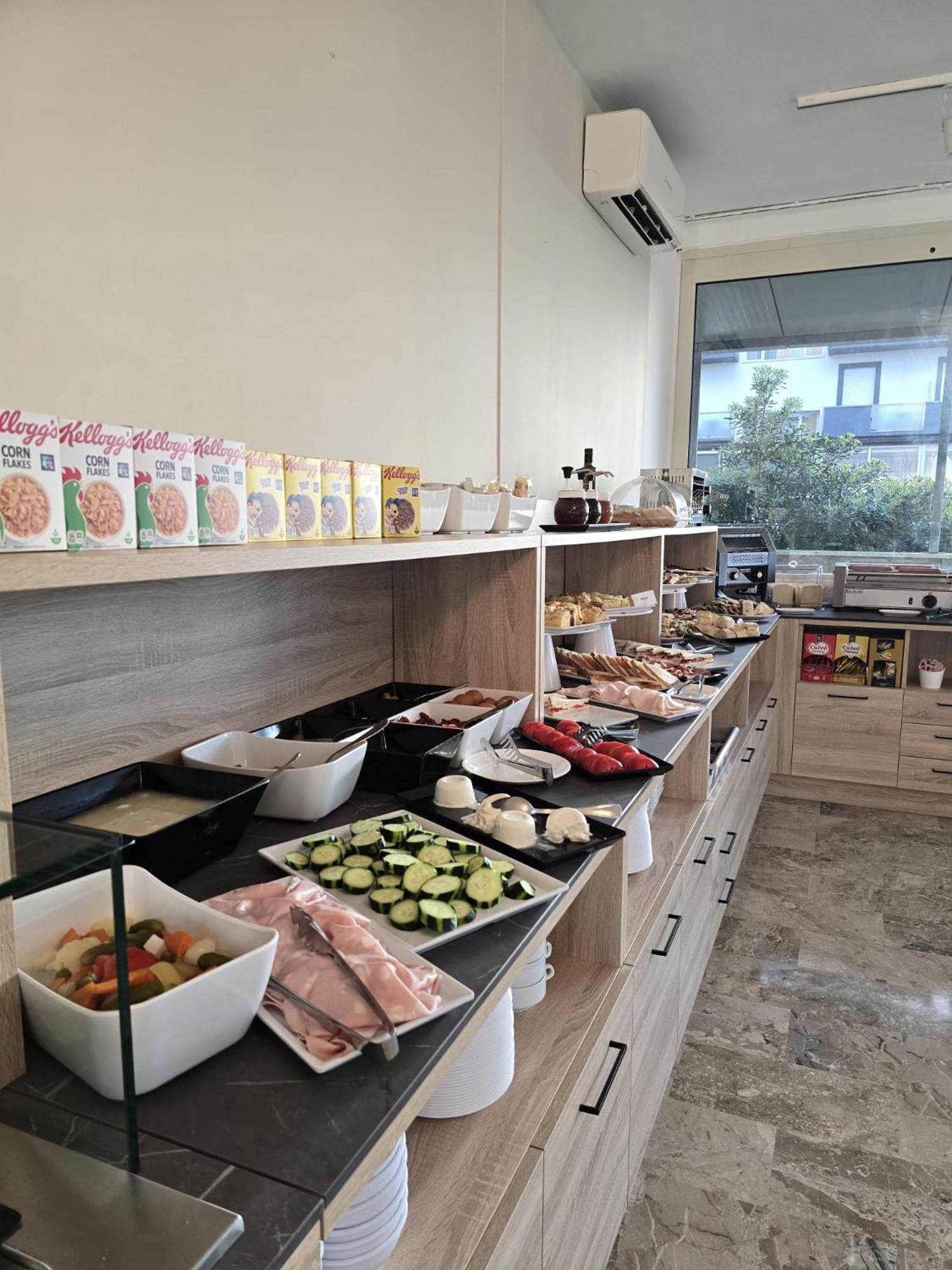 Hotel Helios Beach Milano Marittima Eksteriør billede