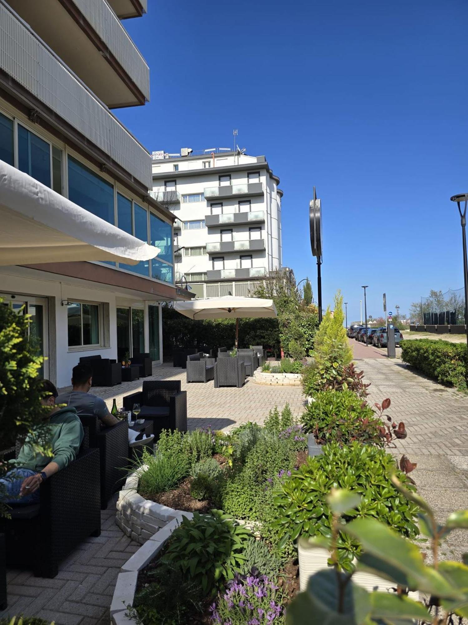Hotel Helios Beach Milano Marittima Eksteriør billede