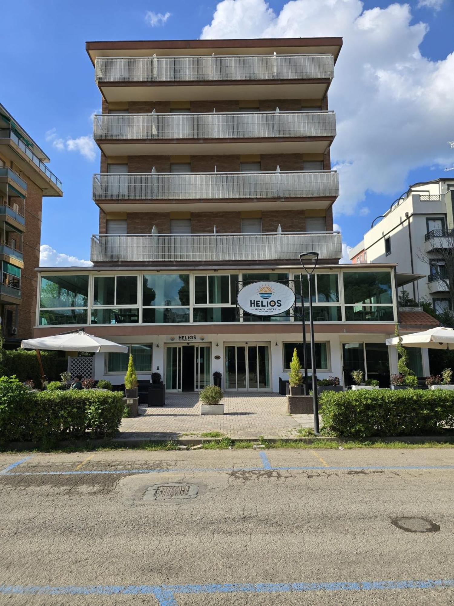 Hotel Helios Beach Milano Marittima Eksteriør billede